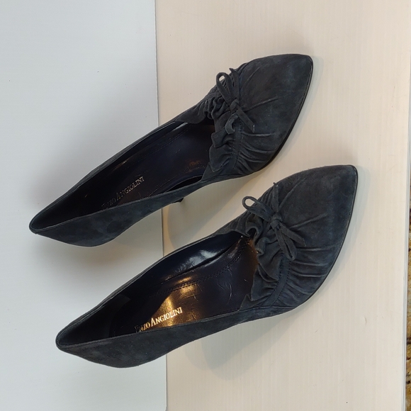 Enzo Angiolini Gray Suede "Sweetpea" Ruffled Ruched Vamp Bow Pointy Toe Heel NWT - Picture 3 of 13